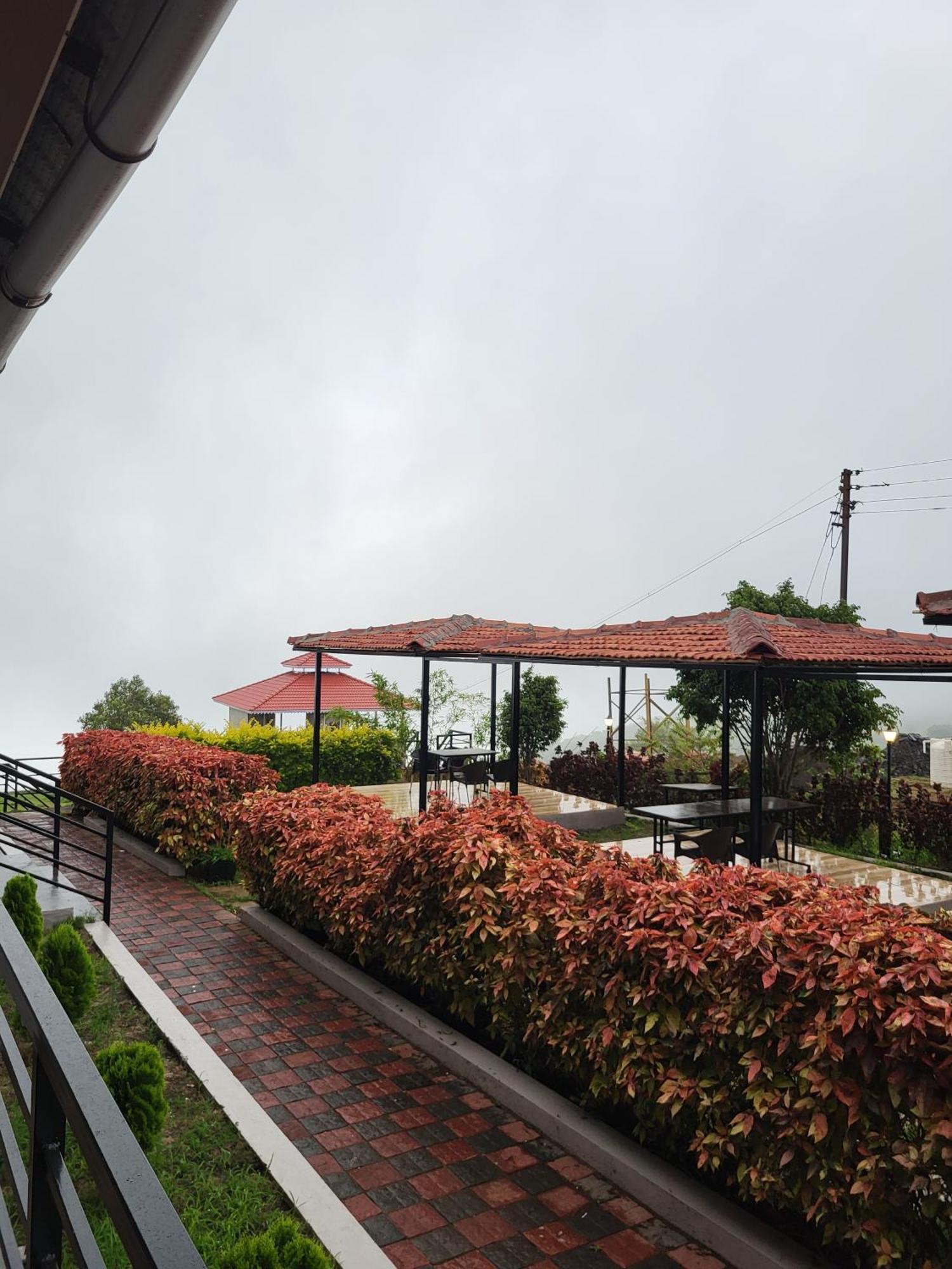 Vayu Resort - Kas Pathar Kanera Exterior photo