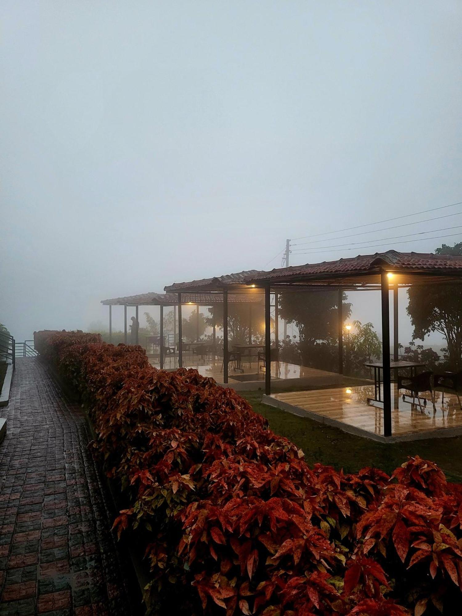 Vayu Resort - Kas Pathar Kanera Exterior photo